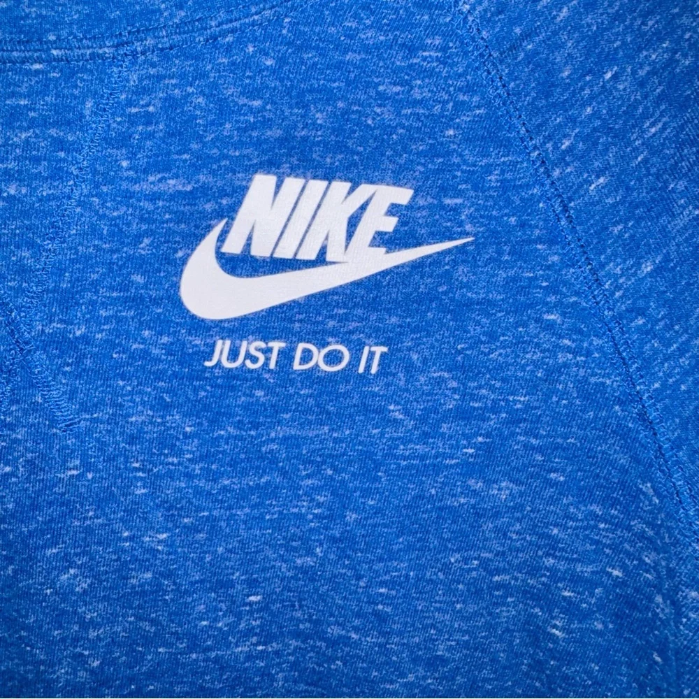 Nike Woman Active Athletic Speckled Sweatshirt